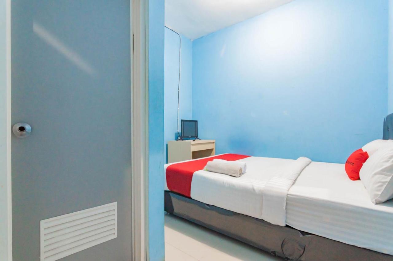 Reddoorz Syariah At Jl Pangeran Hidayatullah Cianjur Hotel Kültér fotó